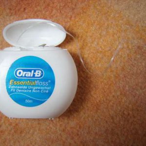 نخ دندان Oral-B